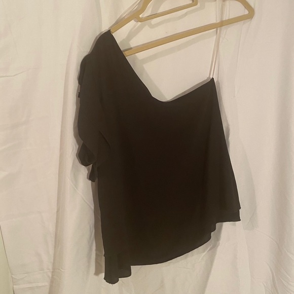 Black Tyche One Shoulder Ruffle Top sz L - Picture 4 of 4